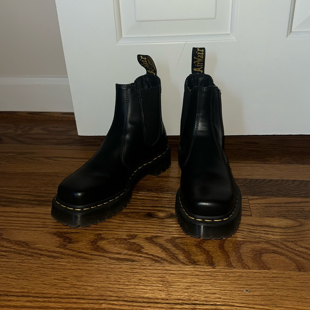 Dr Marten 2976 Bex square toe leather Chelsea boot